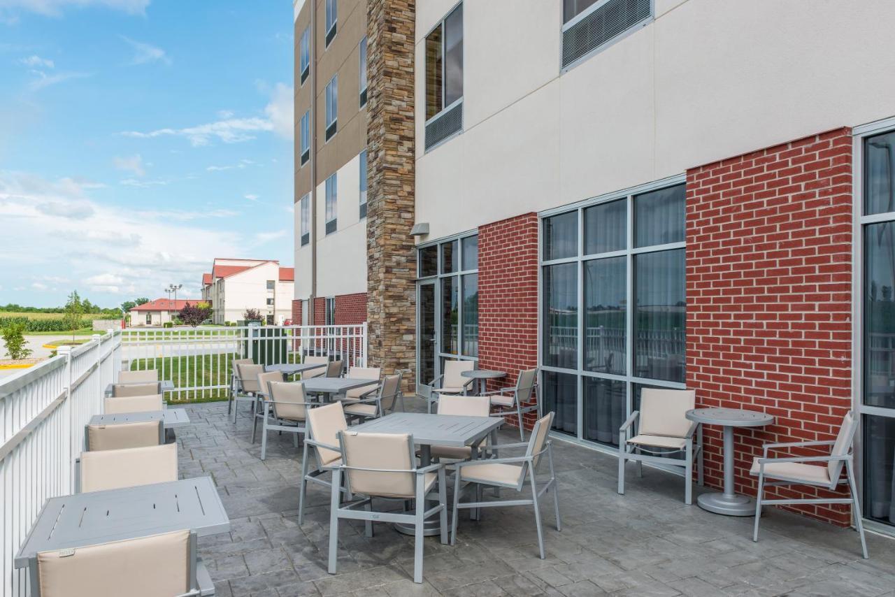 Holiday Inn Express Troy By Ihg Exterior foto